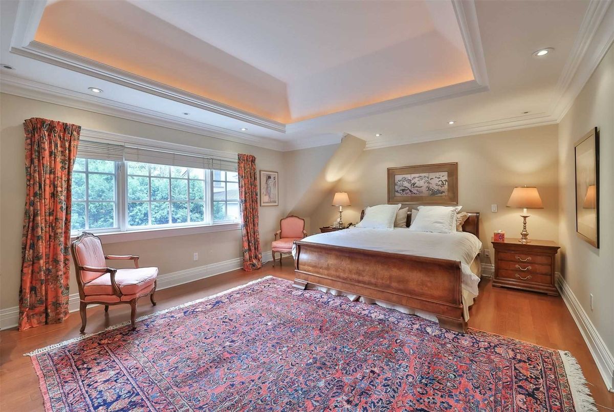 19 Forest Glen Crescent 19 Forest Glen Crescent Toronto C12