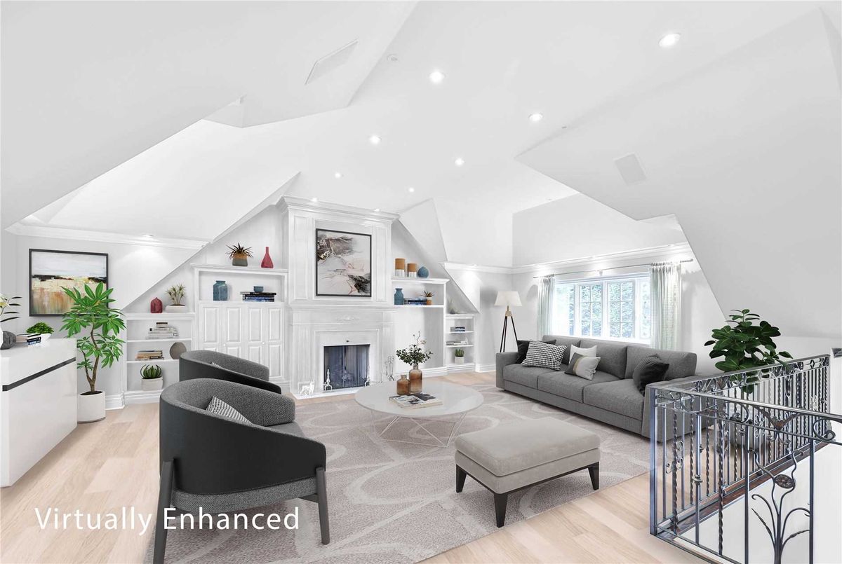 19 Forest Glen Crescent 19 Forest Glen Crescent Toronto C12