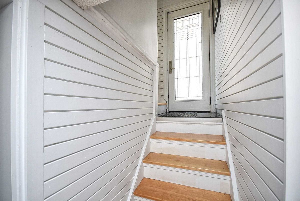 89 Avondale Avenue 89 Avondale Avenue Toronto C14