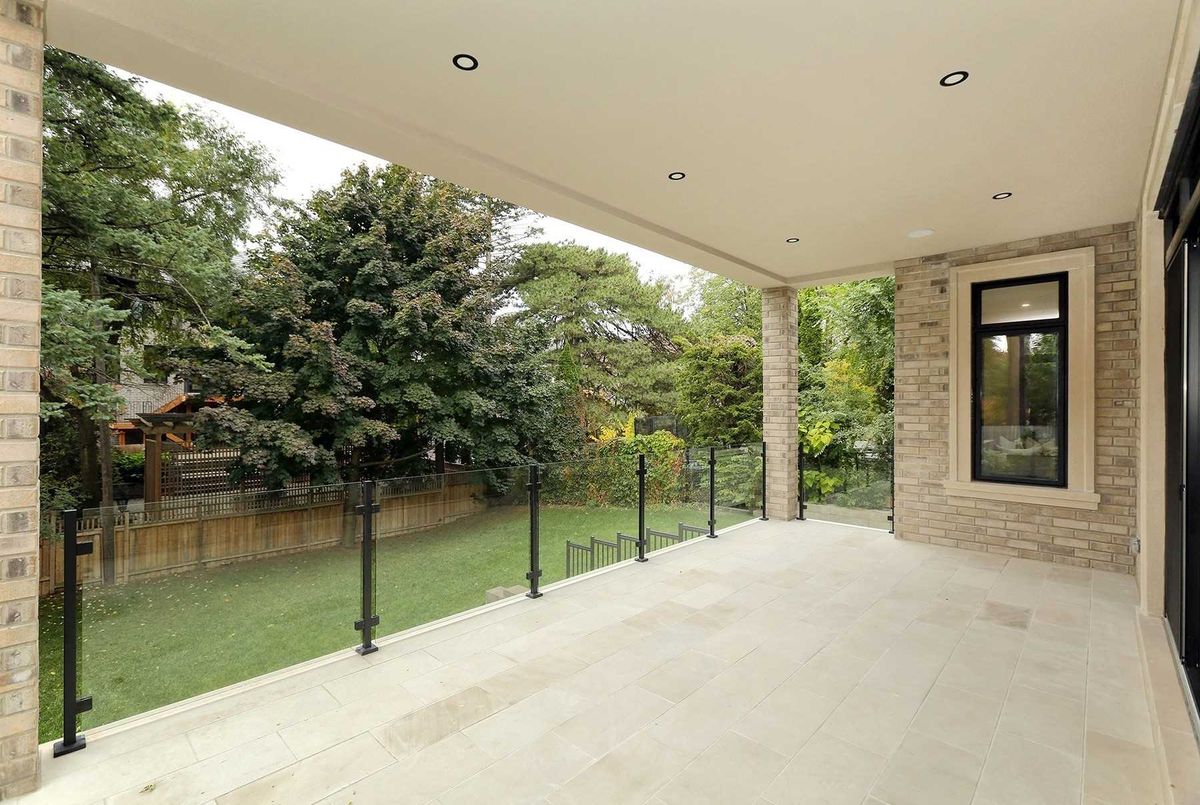 img-gallery