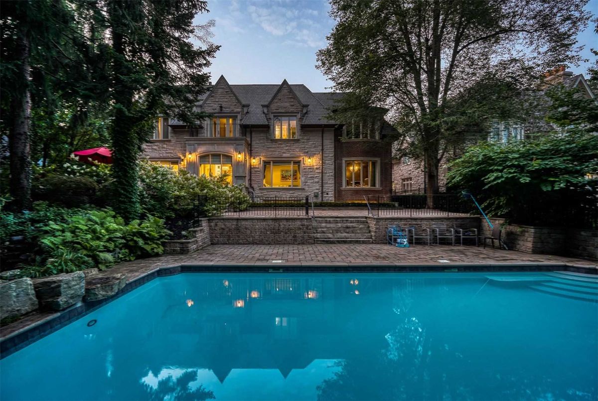 49 Plymbridge Rd 49 Plymbridge Rd Toronto