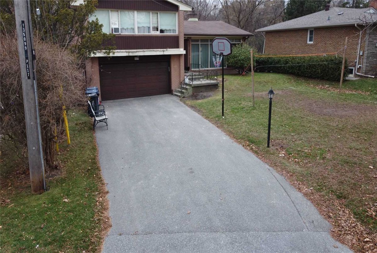 117 Citation Drive 117 Citation Drive Toronto C15