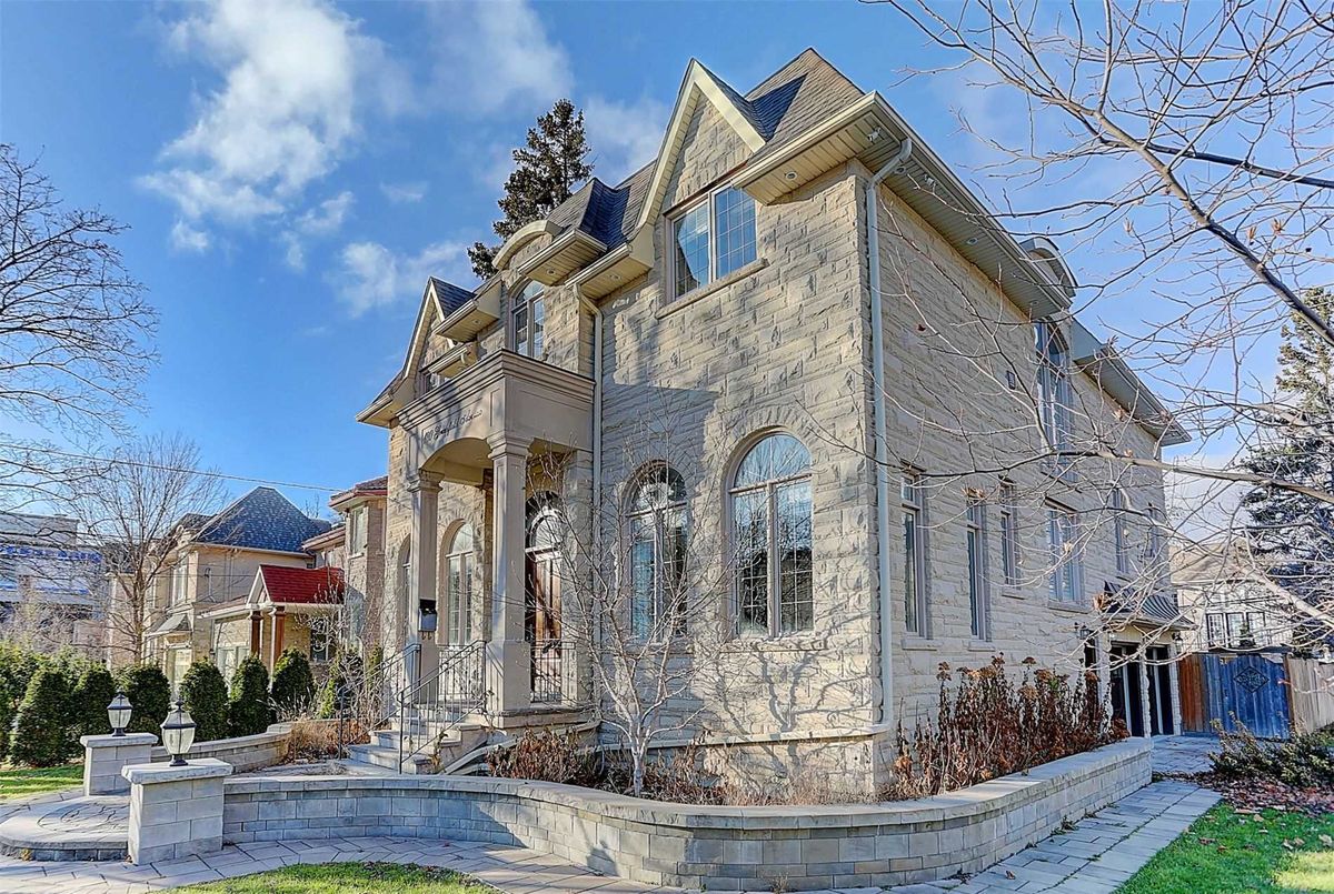 180 Greenfield Avenue 180 Greenfield Avenue Toronto C14