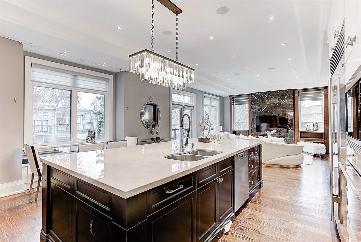 180 Greenfield Avenue 180 Greenfield Avenue Toronto C14