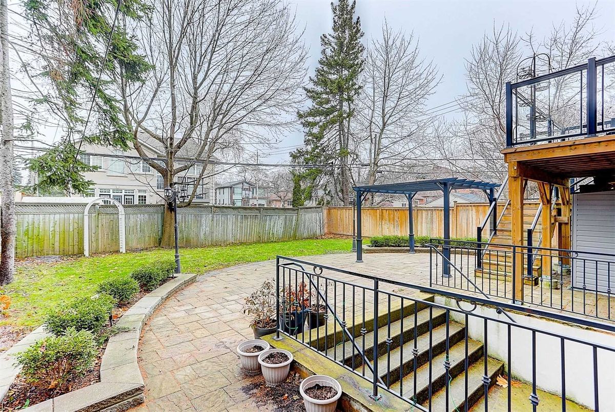 180 Greenfield Avenue 180 Greenfield Avenue Toronto C14