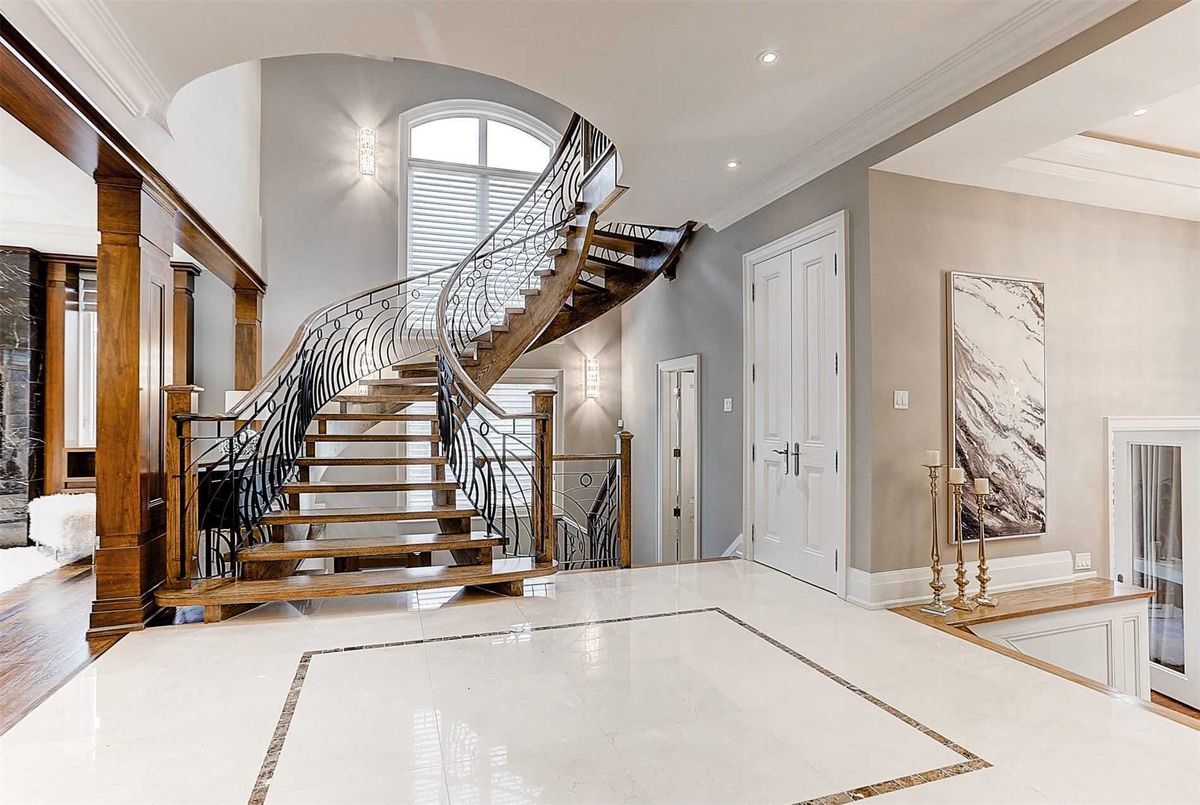 180 Greenfield Avenue 180 Greenfield Avenue Toronto C14