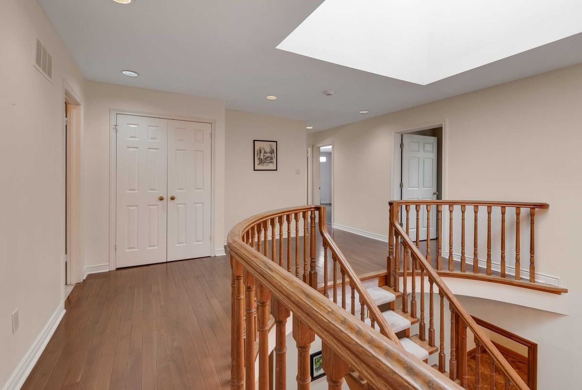 194 Holmes Avenue 194 Holmes Avenue Toronto C14