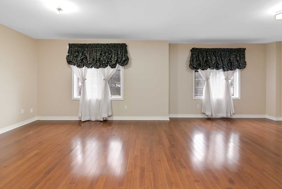 194 Holmes Avenue 194 Holmes Avenue Toronto C14