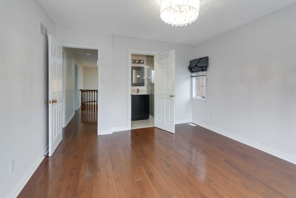 194 Holmes Avenue 194 Holmes Avenue Toronto C14