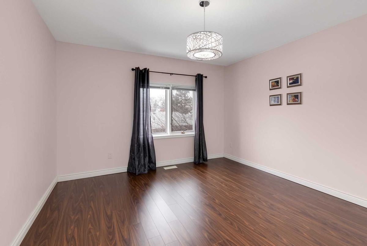 194 Holmes Avenue 194 Holmes Avenue Toronto C14