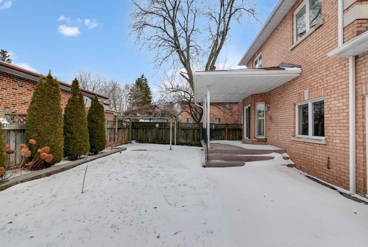 194 Holmes Avenue 194 Holmes Avenue Toronto C14