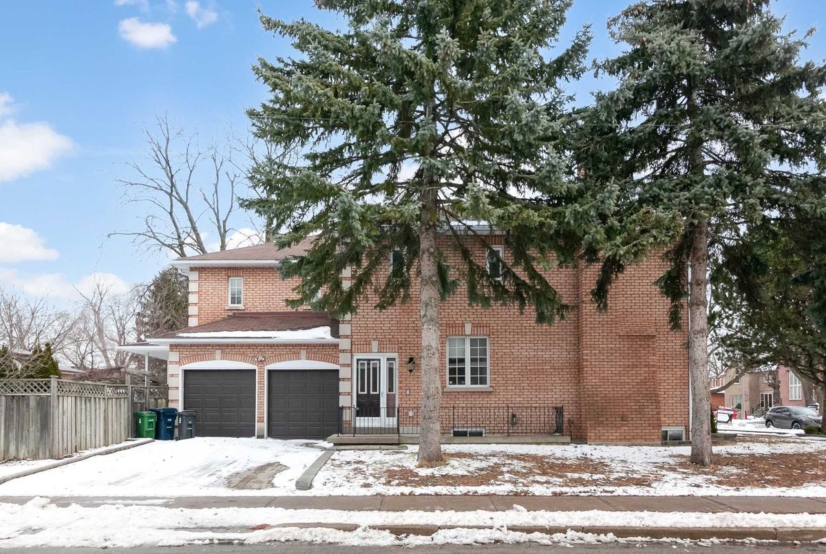 194 Holmes Avenue 194 Holmes Avenue Toronto C14