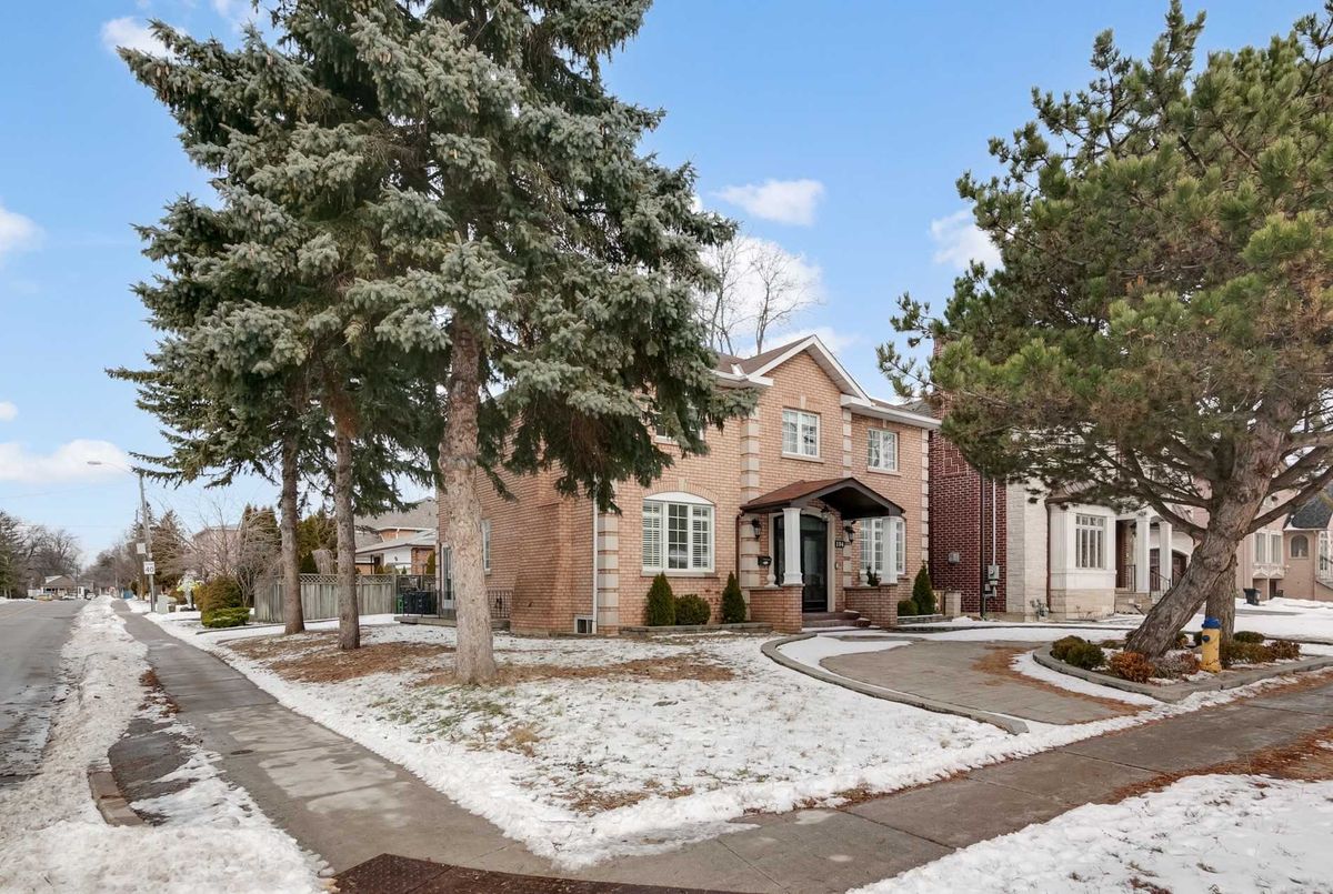 194 Holmes Avenue 194 Holmes Avenue Toronto C14