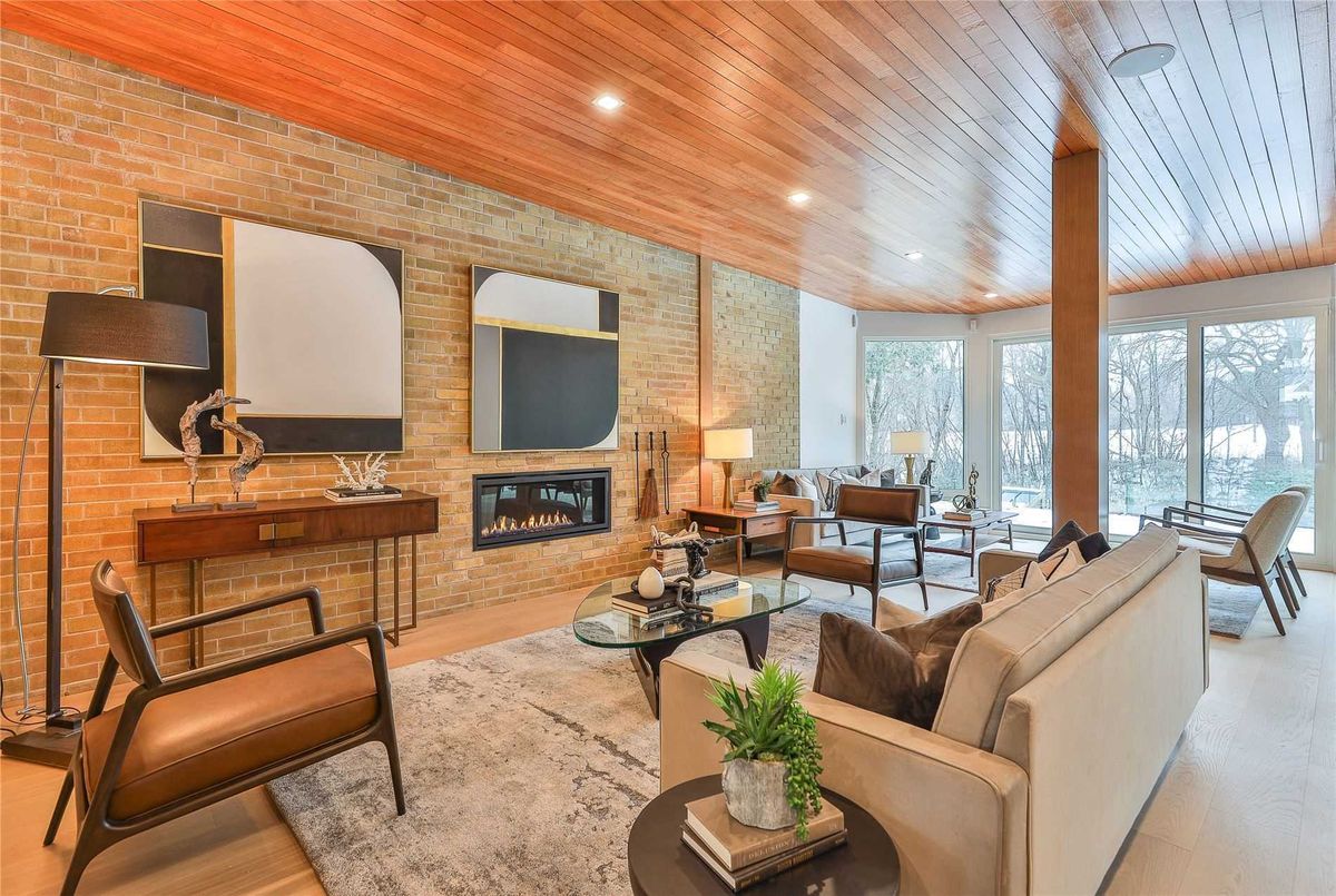 15 Citation Drive 15 Citation Drive Toronto C15