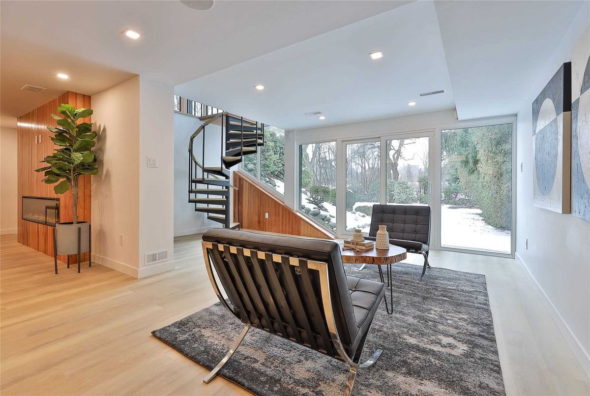 15 Citation Drive 15 Citation Drive Toronto C15