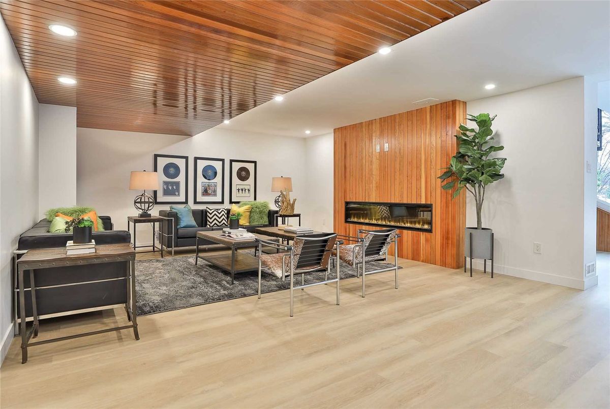 15 Citation Drive 15 Citation Drive Toronto C15