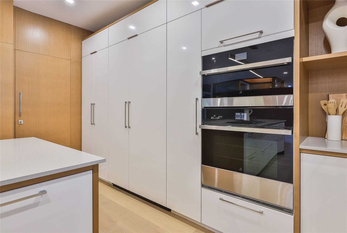 15 Citation Drive 15 Citation Drive Toronto C15