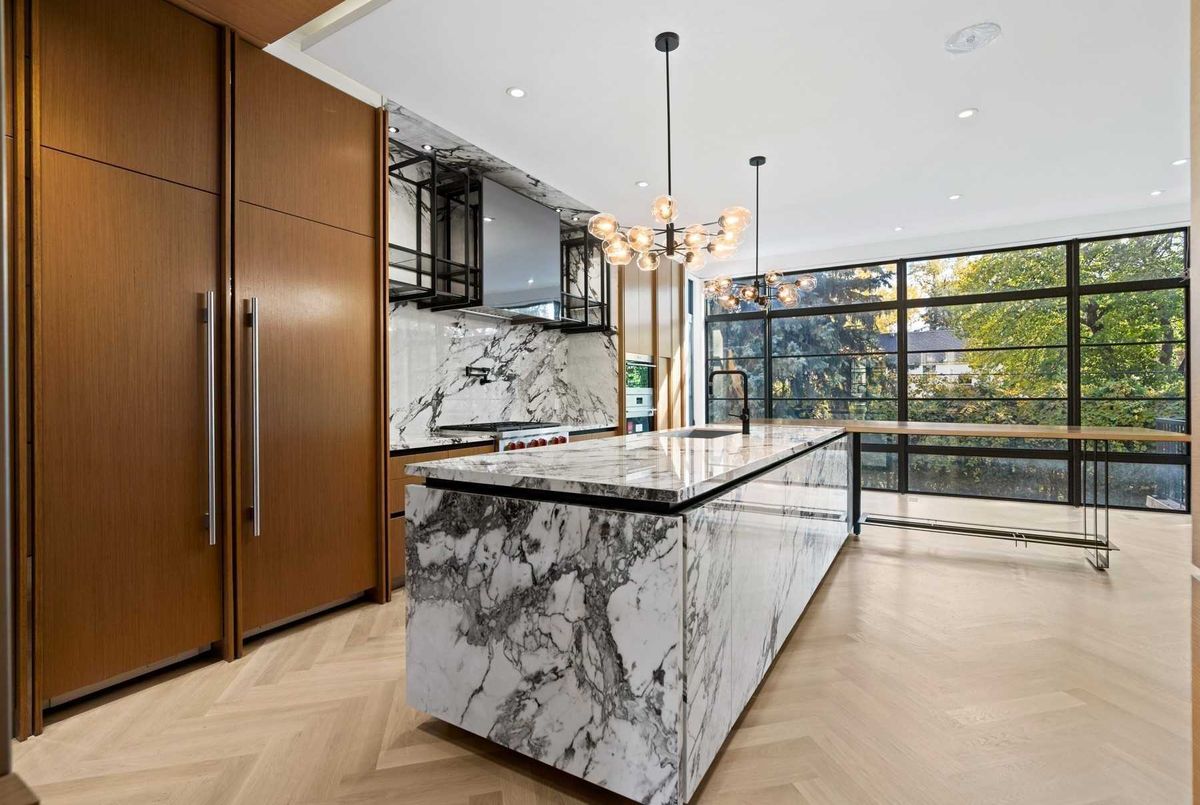 217 Kingsdale Avenue 217 Kingsdale Avenue Toronto C14