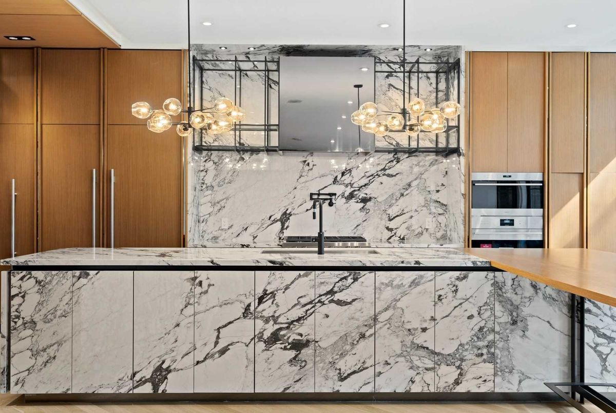 217 Kingsdale Avenue 217 Kingsdale Avenue Toronto C14