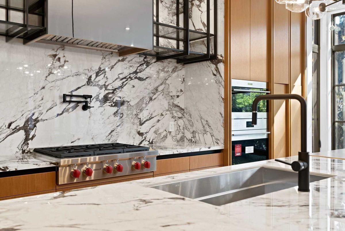 217 Kingsdale Avenue 217 Kingsdale Avenue Toronto C14