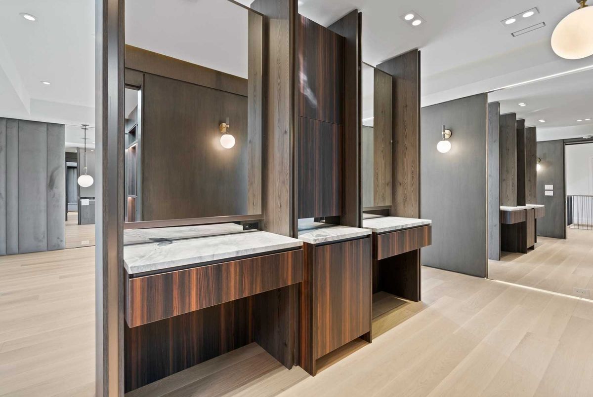 217 Kingsdale Avenue 217 Kingsdale Avenue Toronto C14