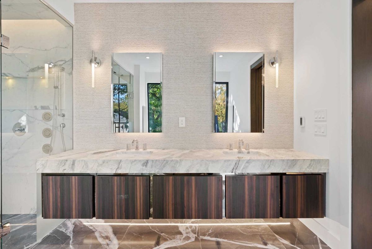 217 Kingsdale Avenue 217 Kingsdale Avenue Toronto C14