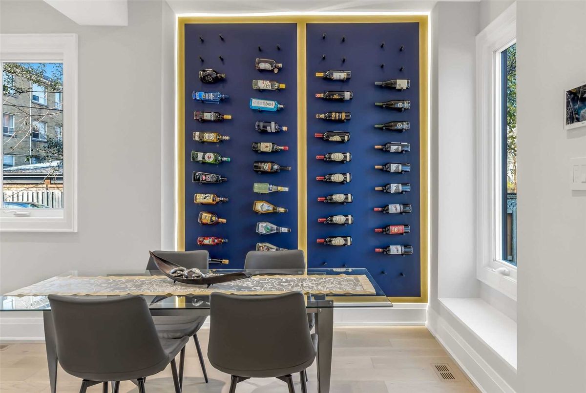 1566 Mount Pleasant Road 1566 Mount Pleasant Road Toronto C04