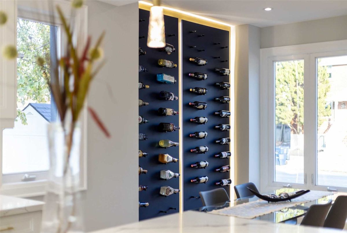 1566 Mount Pleasant Road 1566 Mount Pleasant Road Toronto C04