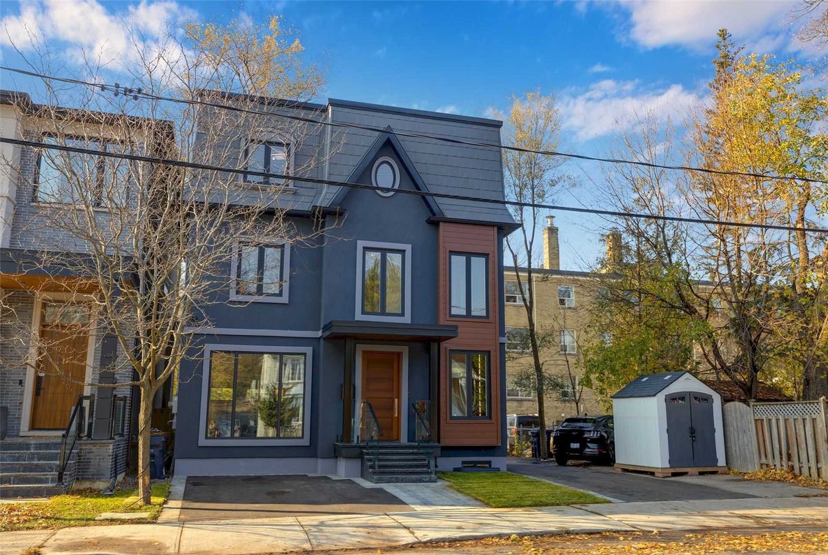 1566 Mount Pleasant Road 1566 Mount Pleasant Road Toronto C04