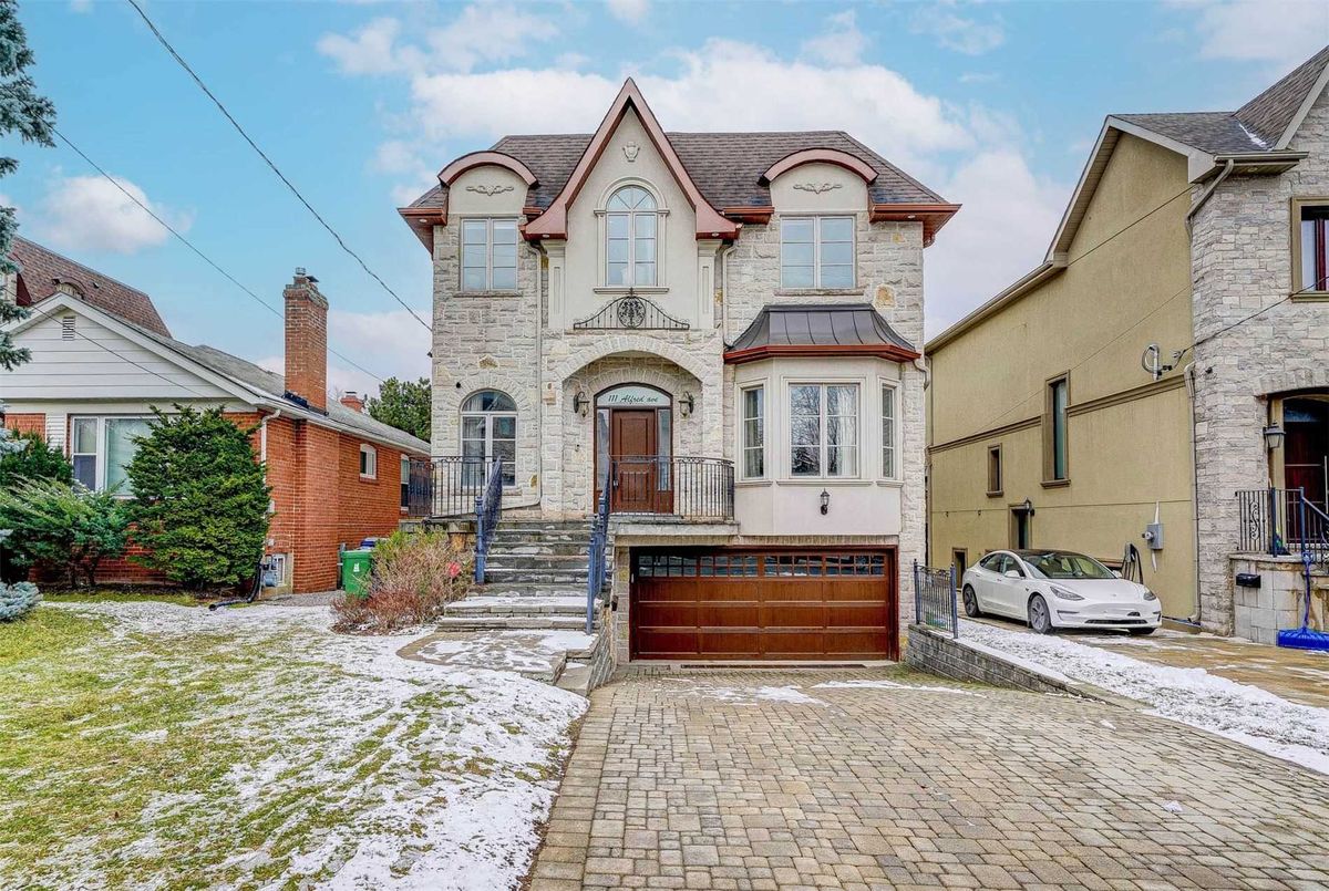 111 Alfred Ave 111 Alfred Ave Toronto