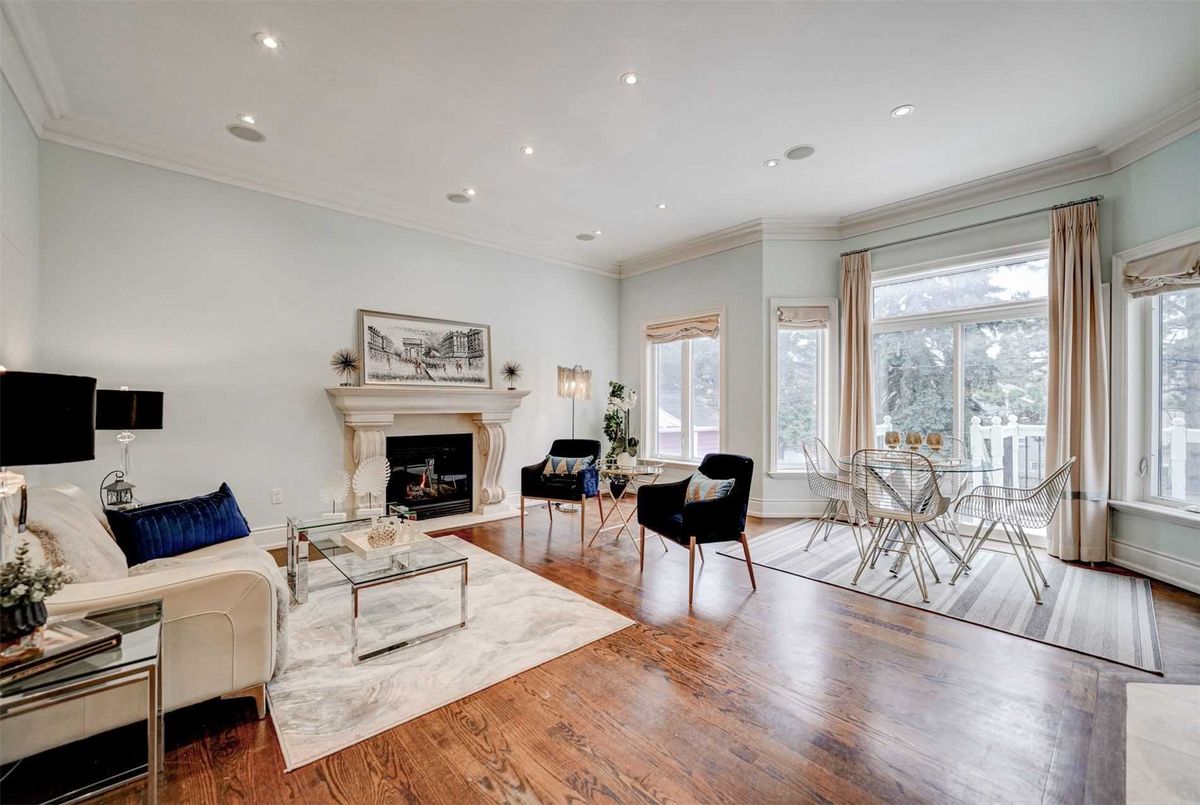 111 Alfred Ave 111 Alfred Ave Toronto
