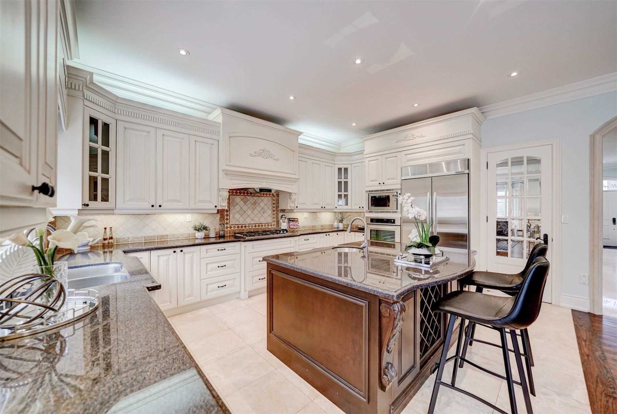 111 Alfred Ave 111 Alfred Ave Toronto
