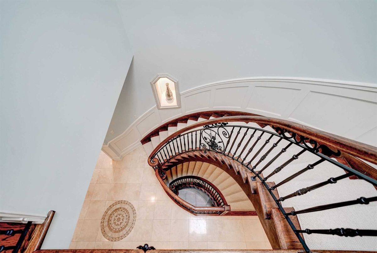 111 Alfred Ave 111 Alfred Ave Toronto