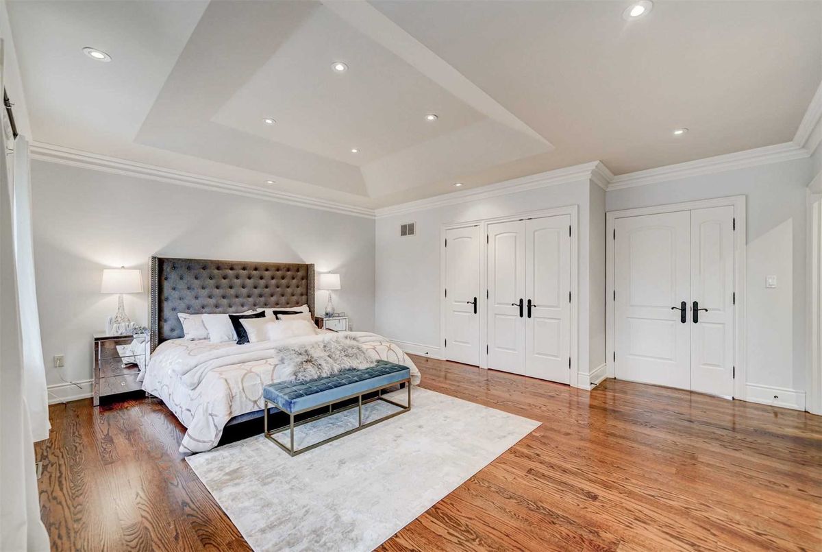 111 Alfred Ave 111 Alfred Ave Toronto