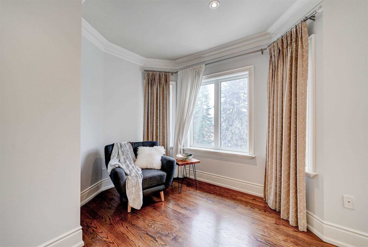 111 Alfred Ave 111 Alfred Ave Toronto