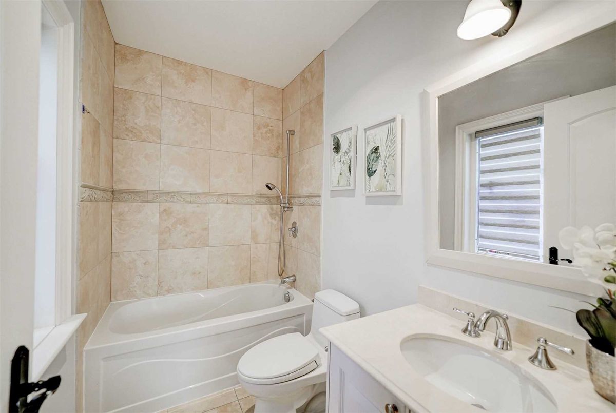 111 Alfred Ave 111 Alfred Ave Toronto