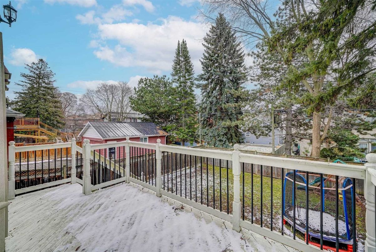 111 Alfred Ave 111 Alfred Ave Toronto