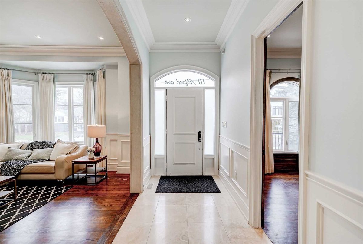 111 Alfred Ave 111 Alfred Ave Toronto