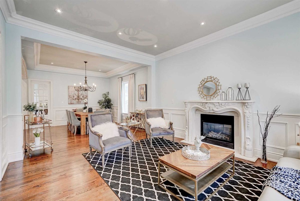 111 Alfred Ave 111 Alfred Ave Toronto