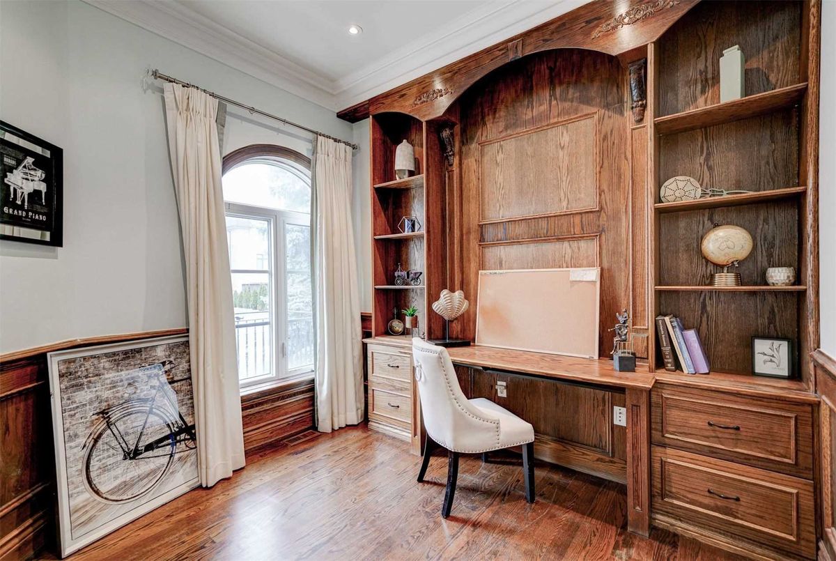 111 Alfred Ave 111 Alfred Ave Toronto