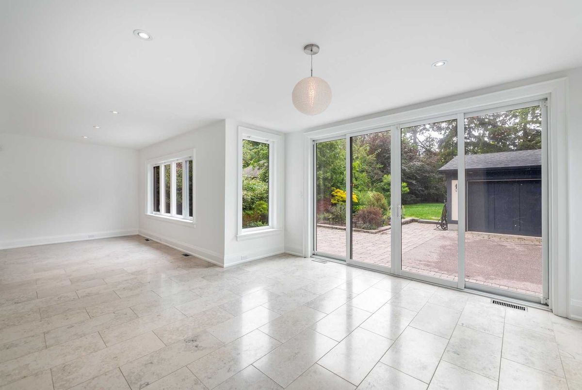 373 Glengrove Avenue W 373 Glengrove Avenue W Toronto C04