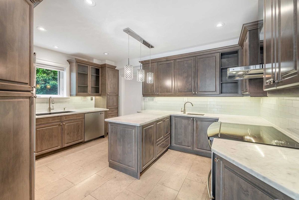 373 Glengrove Avenue W 373 Glengrove Avenue W Toronto C04