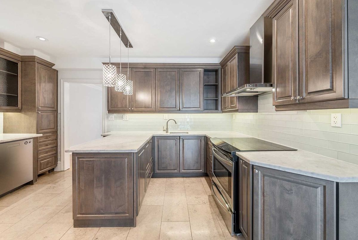 373 Glengrove Avenue W 373 Glengrove Avenue W Toronto C04