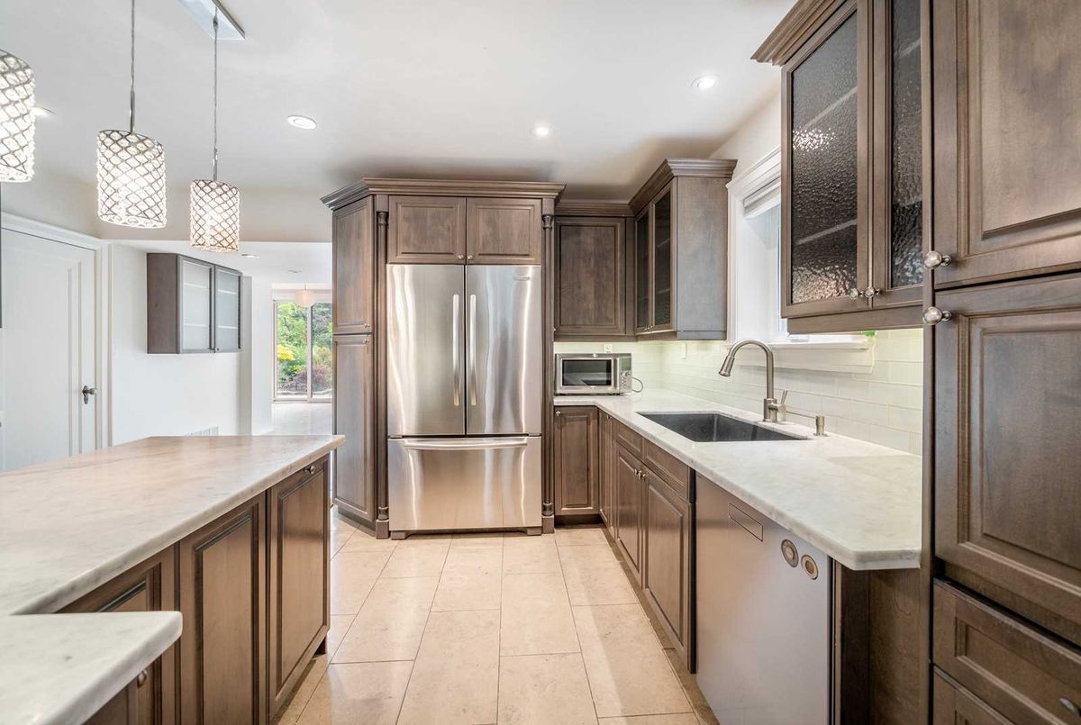 373 Glengrove Avenue W 373 Glengrove Avenue W Toronto C04