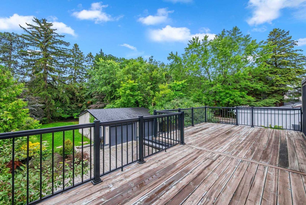 373 Glengrove Avenue W 373 Glengrove Avenue W Toronto C04