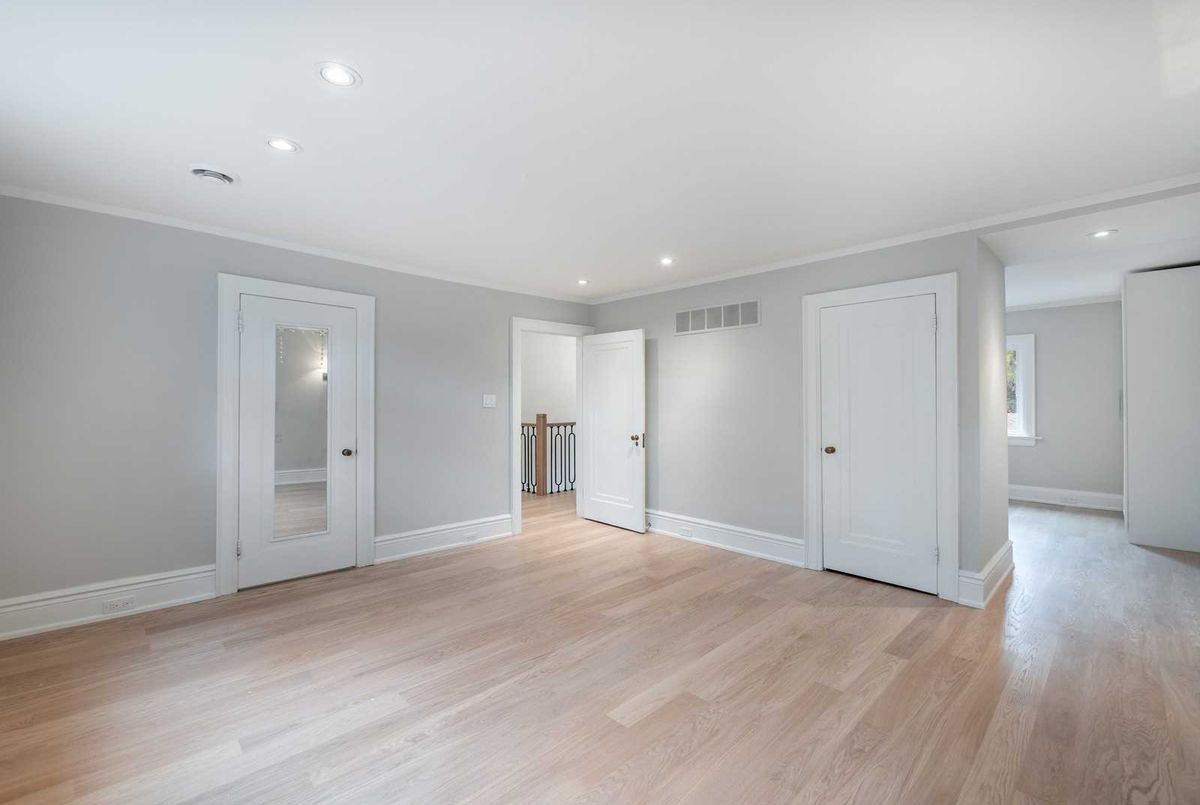 373 Glengrove Avenue W 373 Glengrove Avenue W Toronto C04