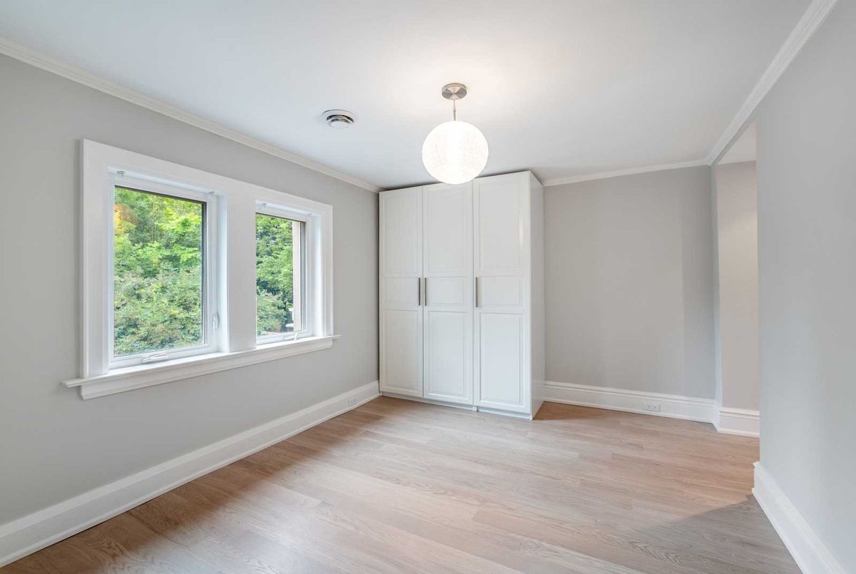 373 Glengrove Avenue W 373 Glengrove Avenue W Toronto C04