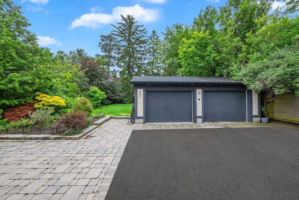 373 Glengrove Avenue W 373 Glengrove Avenue W Toronto C04