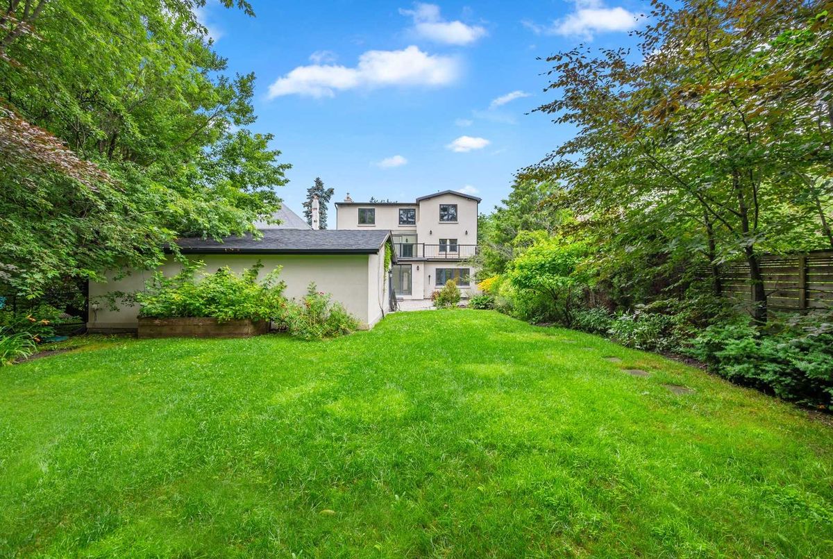 373 Glengrove Avenue W 373 Glengrove Avenue W Toronto C04