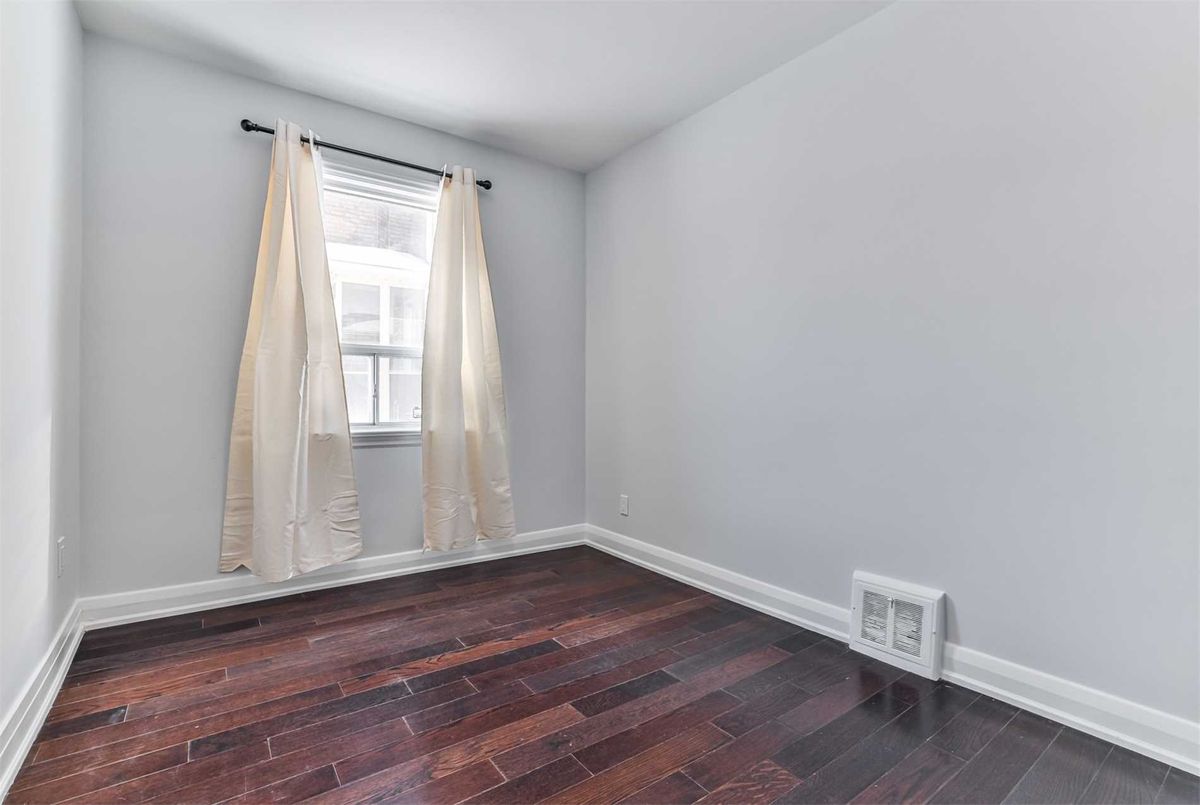 184 Finch Avenue E 184 Finch Avenue E Toronto C14